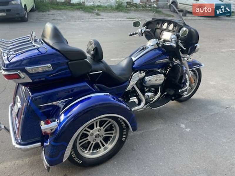 Трайк Harley-Davidson Tri Glide 2016 в Киеве