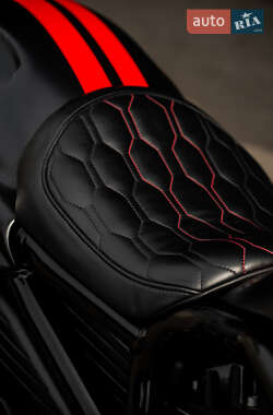 Мотоцикл Круізер Harley-Davidson V-Rod 2011 в 