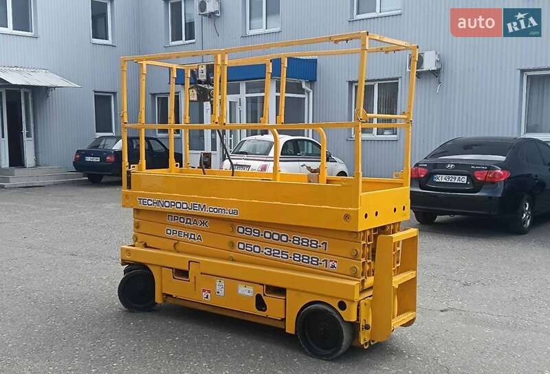 Ножничный подъемник Haulotte Compact 10 2014 в Киеве