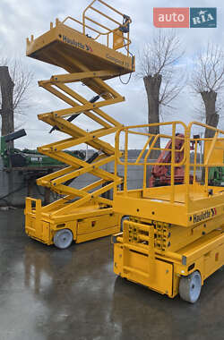 Ножичний підйомник Haulotte Compact 12 2009 в Києві