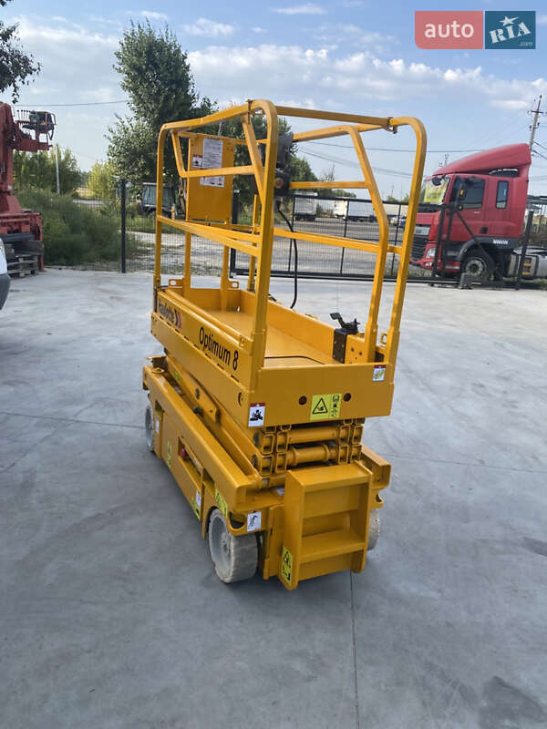 Ножичний підйомник Haulotte Compact 8 2007 в Києві