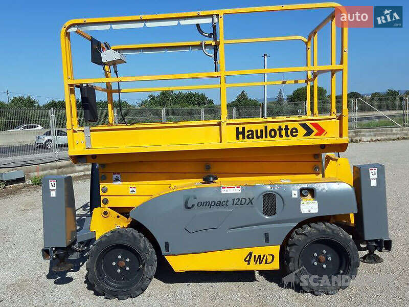 Ножничный подъемник Haulotte Compact 2010 в Харькове