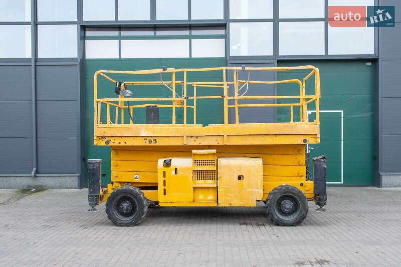 Ножничный подъемник Haulotte H 2006 в Житомире
