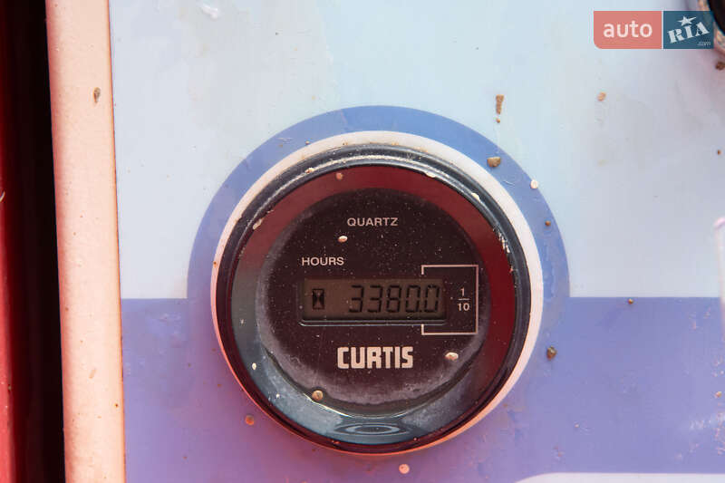 Ножичний підйомник Haulotte H 2007 в Житомирі