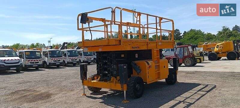 Ножничный подъемник Haulotte H 2008 в Киеве
