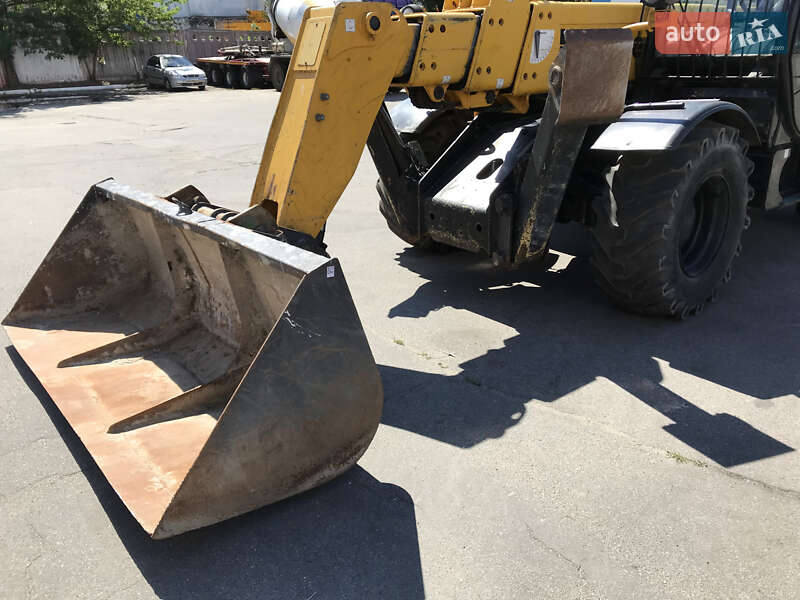 Телескопічні навантажувачі Haulotte HTL 2008 в Києві