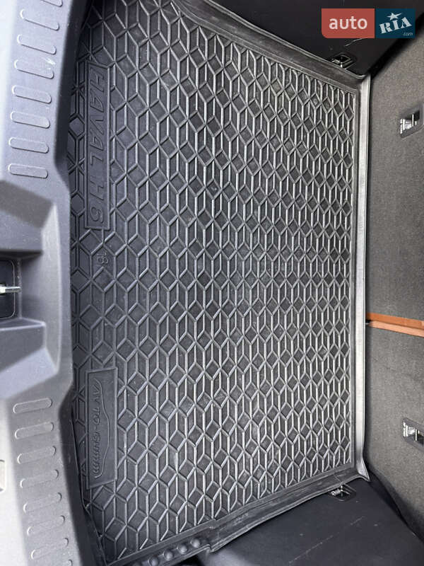 Позашляховик / Кросовер Haval H6 2020 в Києві фото 9 Позашляховик / Кросовер Haval H6 2020 в Києві