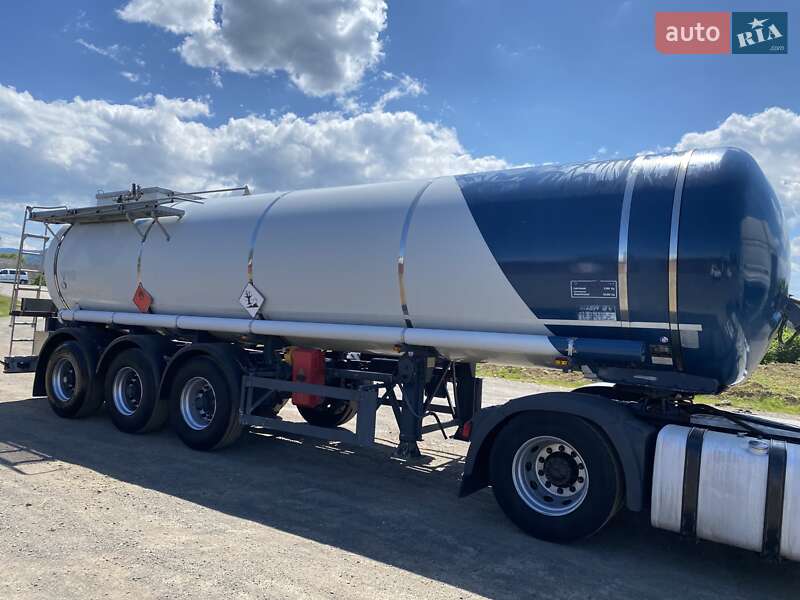 Цистерна Hendricks Goch 2003 в Хусте фото 2 Цистерна Hendricks Goch 2003 в Хусте