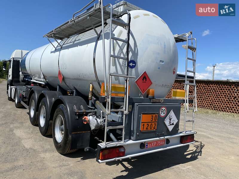 Цистерна Hendricks Goch 2003 в Хусте фото 11 Цистерна Hendricks Goch 2003 в Хусте