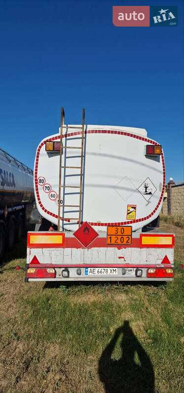 Цистерна полуприцеп Hendricks Goch 1998 в Днепре