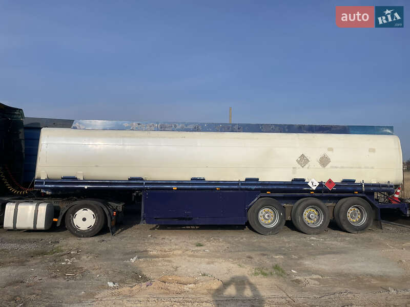 Цистерна напівпричіп Hendricks Goch 1989 в Дніпрі