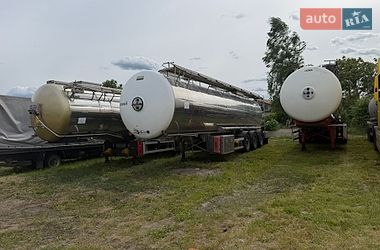 Цистерна Hendricks Goch 2005 в Ратному
