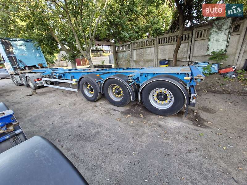 Контейнеровоз HFR SB 2003 в Великодолинском