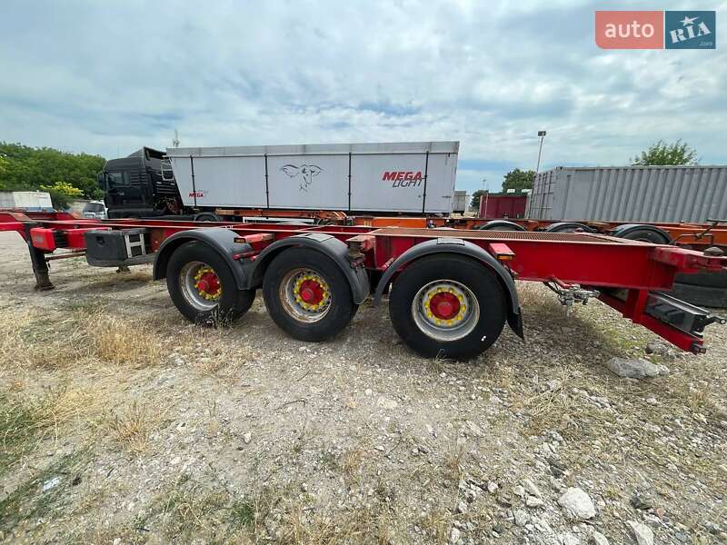 Контейнеровоз полуприцеп HFR SB 2005 в Одессе