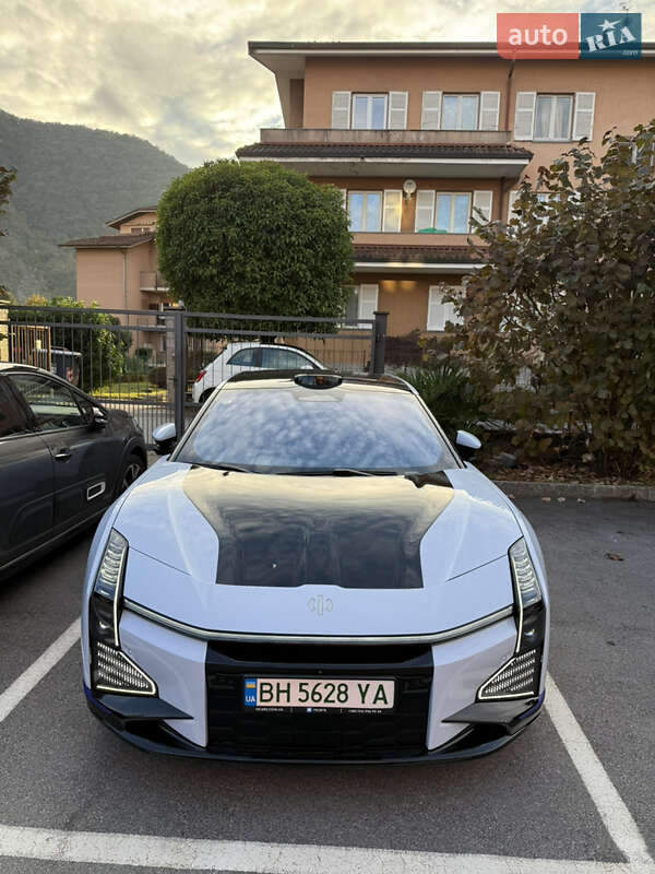 Лимузин HiPhi Z 2023 в Хмельницком фото 8 Лимузин HiPhi Z 2023 в Хмельницком