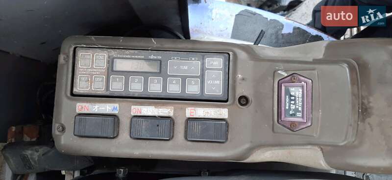 Міні-екскаватор Hitachi EX 2004 в Кам'янець-Подільському
