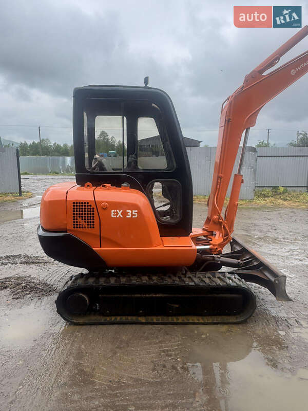 Hitachi EX 2002
