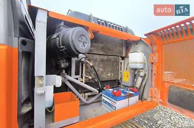 Гусеничний екскаватор Hitachi ZAXIS 2007 в 