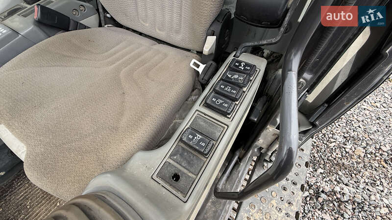 Гусеничный экскаватор Hitachi ZAXIS 2015 в Киеве