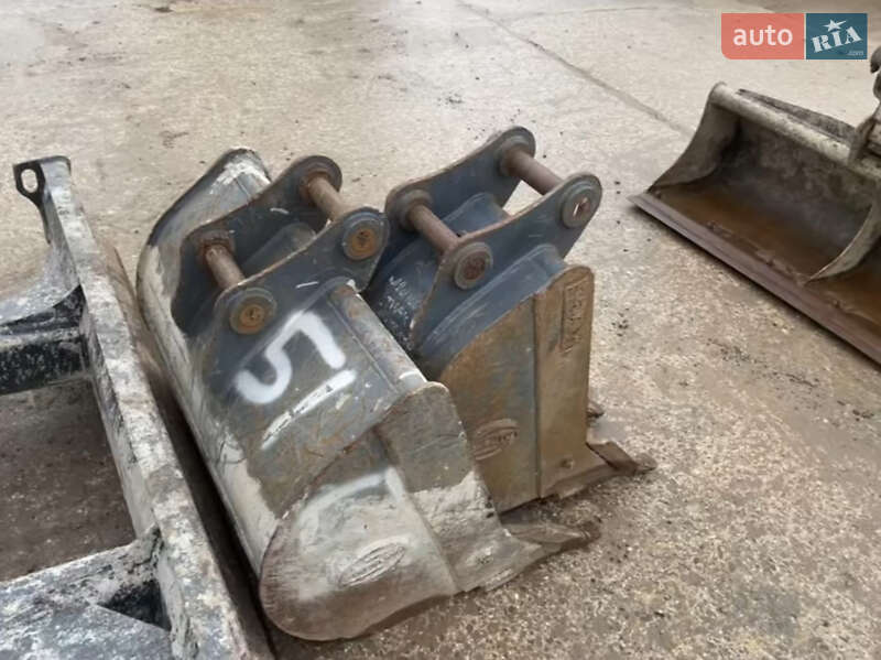 Миниэкскаватор Hitachi ZAXIS 2021 в Монастыриске