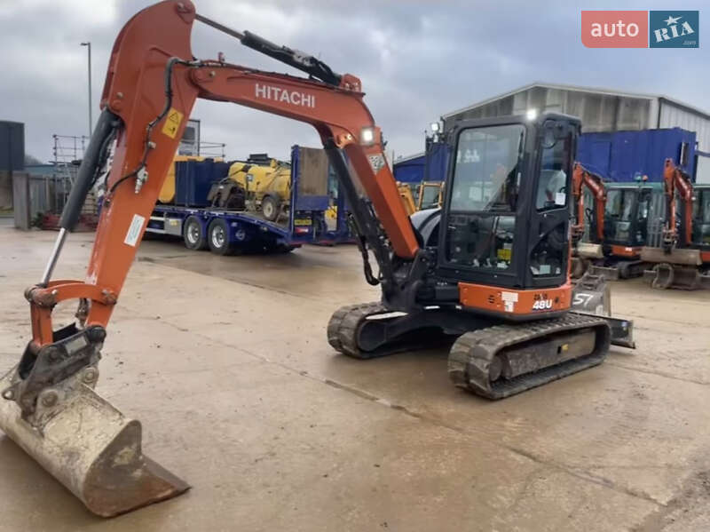 Миниэкскаватор Hitachi ZAXIS 2021 в Монастыриске