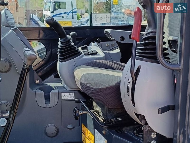 Миниэкскаватор Hitachi ZAXIS 2018 в Ивано-Франковске