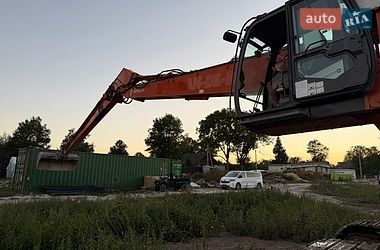 Інша будівельна техніка Hitachi ZAXIS 2009 в Рівному