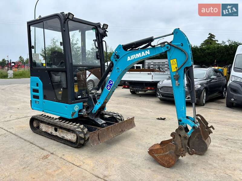 Hitachi ZX 19 2017