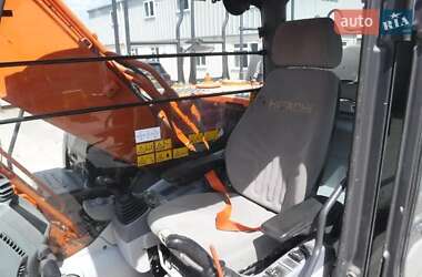 Гусеничный экскаватор Hitachi ZX 210LC-5B 2017 в 