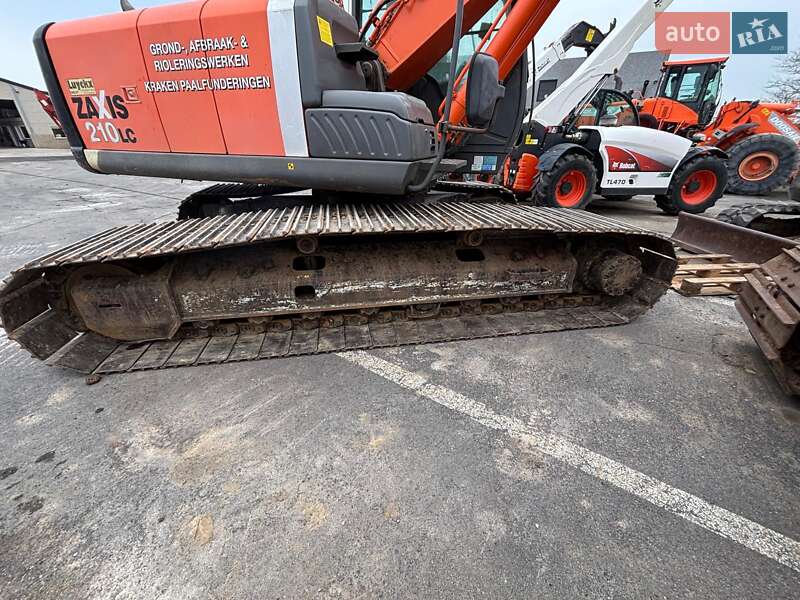 Гусеничный экскаватор Hitachi ZX 210LC-5B 2012 в Киеве