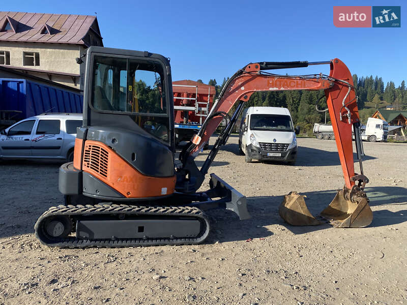 Гусеничный экскаватор Hitachi ZX 2011 в 