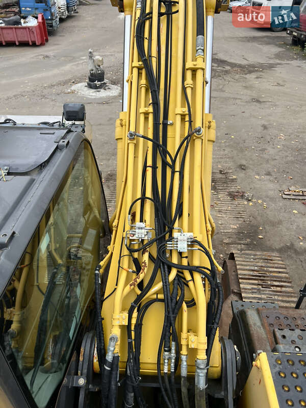 Гусеничний екскаватор Hitachi ZX 2013 в Києві
