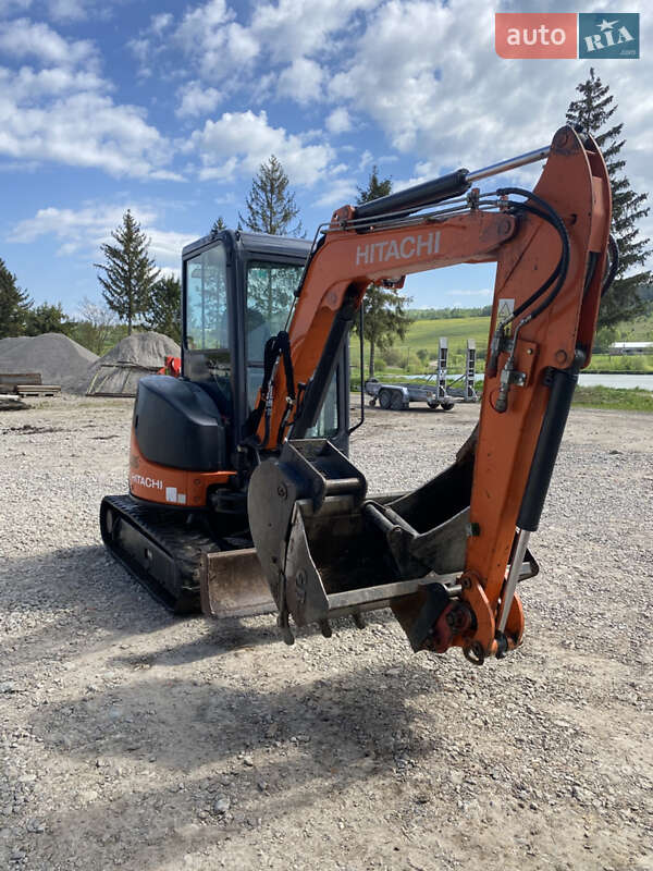 Миниэкскаватор Hitachi ZX 2012 в Бережанах