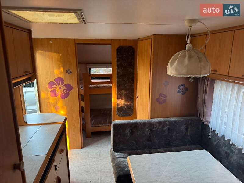 Причіп дача Hobby Deluxe 1995 в Чернівцях