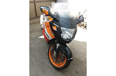 Мотоциклы Honda  2001 в 