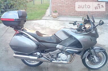 Мотоцикл Спорт-туризм Honda  2006 в 