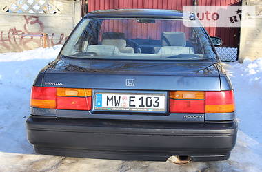 Седан Honda Accord 1990 в Сваляве
