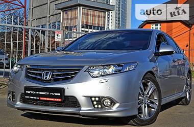 Седан Honda Accord 2012 в Киеве