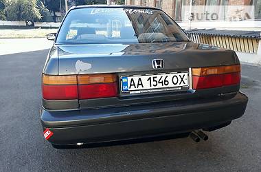 Седан Honda Accord 1990 в Киеве