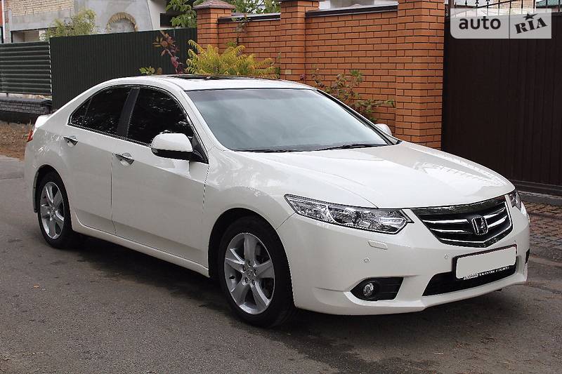 Седан Honda Accord 2012 в Киеве