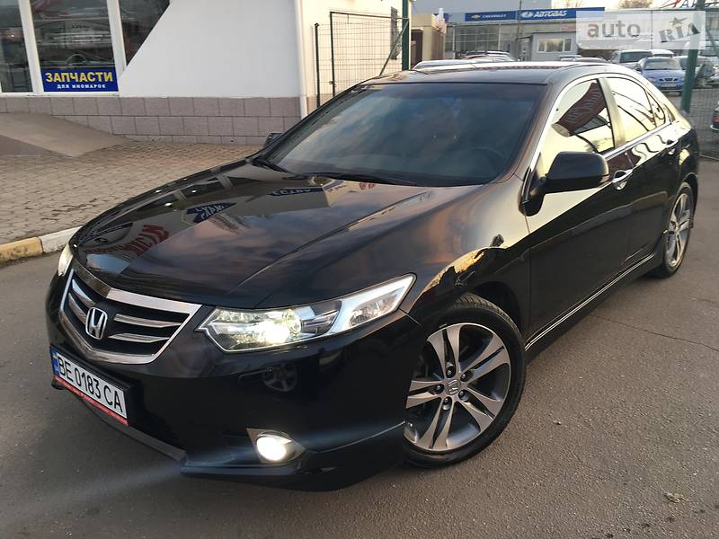 Honda Accord 2011 года