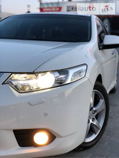 Honda Accord 2011 года