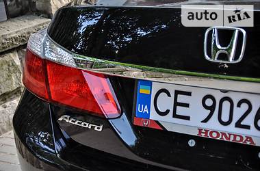 Седан Honda Accord 2013 в Чернівцях