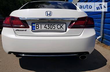 Седан Honda Accord 2015 в Полтаве