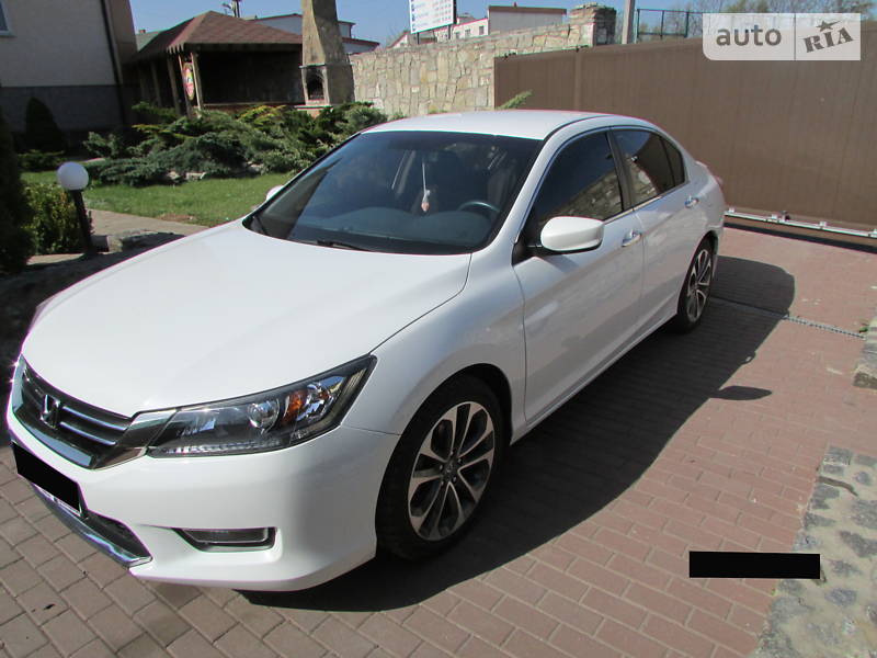 Седан Honda Accord 2015 в Хмельницькому