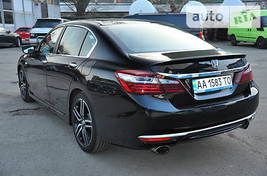 Седан Honda Accord 2016 в Киеве