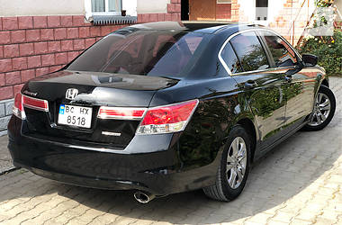 Седан Honda Accord 2012 в Львове