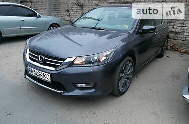 Седан Honda Accord 2015 в Херсоне