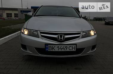 Седан Honda Accord 2006 в Сарнах