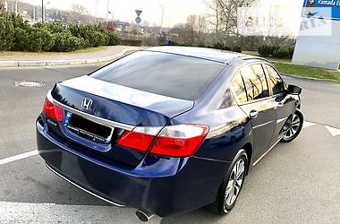 Седан Honda Accord 2013 в Киеве